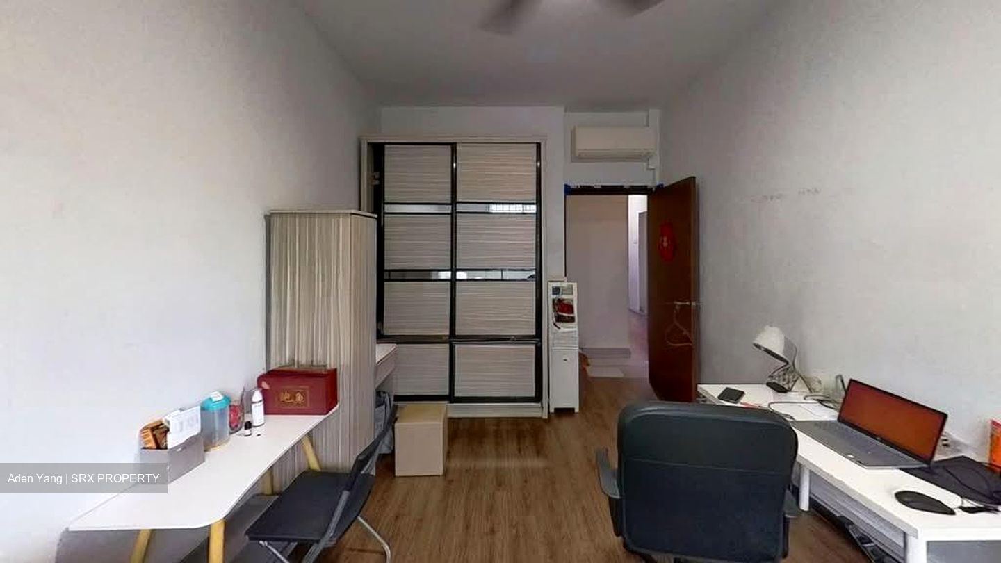 Sennett Estate (D13), Terrace #561490851